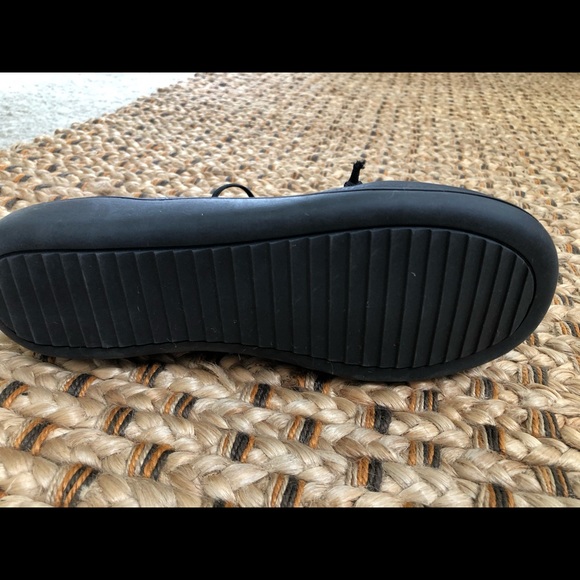 NEW! NVW Cute black leather booties size 40. - Picture 4 of 5